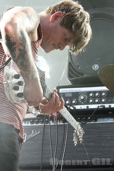 THEE OH SEES - 2014-08-23 - SAINT CLOUD - Domaine National - Scene de la Cascade - 